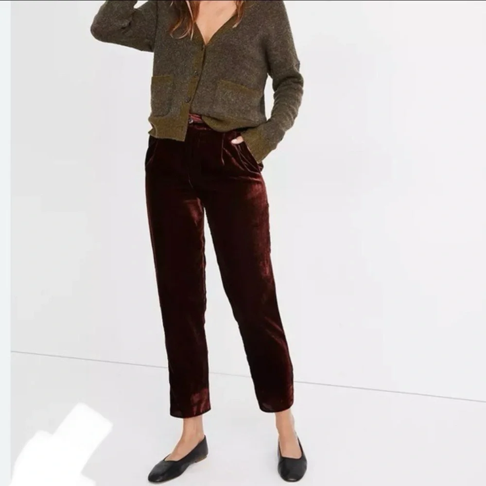 Madewell Women’s XS Burgundy Wine Velvet Tapered Pleat Pull On Pants